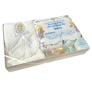 Coffret cadeau vintage New Precious Moments Boxes Couverture unisexe blanche pour bébé avec ange 3 pièces - Châle, oreiller souvenir de naissance, biberon - 2002 par Luv n'Care