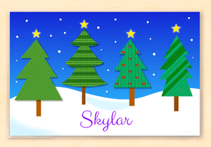 Mantel individual personalizado con diseño de bosque y árboles de Navidad de 18" x 12" con alfabeto