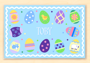 Mantel individual personalizado con huevos de Pascua en azul o rosa de 18" x 12" con alfabeto