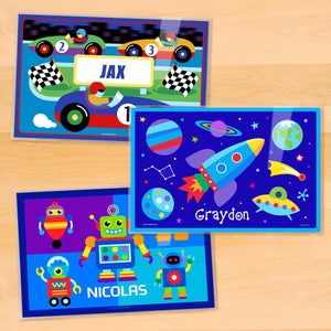 Juego de tres manteles individuales personalizados para niños de 18" x 12" - Coche de carreras, robot, cohete espacial