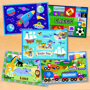 Juego de cinco manteles individuales personalizados para niños de 18" x 12" - Construcción de animales deportivos, cohetes y piratas
