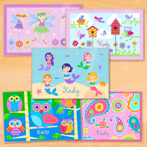 Juego de cinco manteles individuales personalizados para niñas de 18" x 12" - Hadas, sirenas, búhos, flores, pájaros