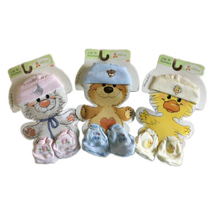 Ensemble bonnet, casquette et chaussons pour bébé vintage Little Suzy's Zoo, cadeau de naissance pour l'arrivée de bébé - Canard jaune, ours bleu, lapin rose