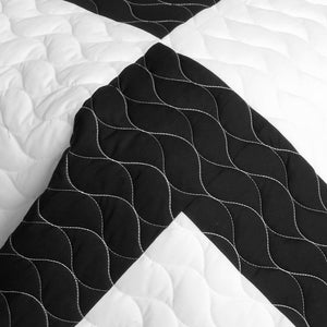 Black White Green Yellow Geometric Teen Bedding Full/Queen Quilt Set - Detail