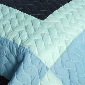Blue Checkered Patchwork Teen Boy Bedding Full/Queen Quilt Set - Detail