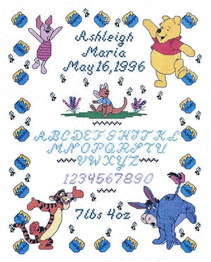 Kit de point de croix compté vintage Disney Winnie l'ourson ou tableau de motifs PDF Instructions Souvenir Annonce de naissance de bébé Échantillon 1996 Designer Stitches H7