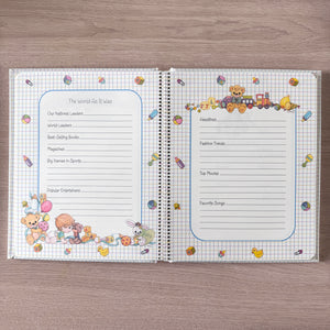 Livre de souvenirs vintage de 1995 pour bébé, souvenirs des trois premières années de bébé, cadeau de baby shower par Hallmark Cards Notre précieux bébé