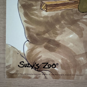 Póster vintage raro de Suzy's Zoo ¡Leer es divertido! Póster para pared, puerta o ventana de 17" x 22" Producto para aulas escolares, estudiantes y profesores