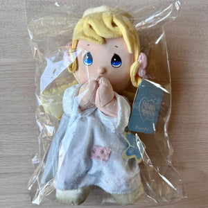 DOLL 4 - Precious Moments Praying Angel Girl