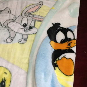 Vintage 2000 Rare Baby Looney Tunes Bugs Bunny Tweety Duffy Duck Infant Crib / Toddler Blanket Luxury Plush Throw 43" x 51" Balloons Heart & Moon