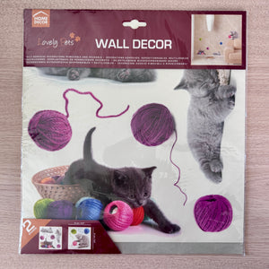 Gatitos juguetones Gatitos jugando con bolas de hilo Adhesivos de pared Adhesivos despegables y adhesivos