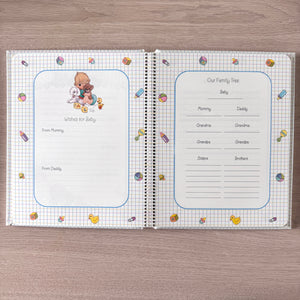 Livre de souvenirs vintage de 1995 pour bébé, souvenirs des trois premières années de bébé, cadeau de baby shower par Hallmark Cards Notre précieux bébé