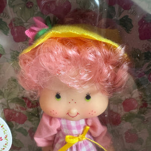 Classic Retro Look Strawberry Shortcake Peach Blush 6" Doll 2018 Bridge Direct 1980's Design