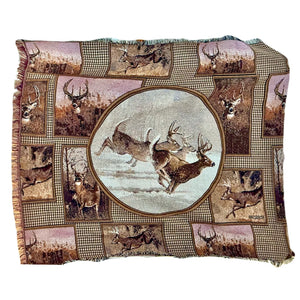 Tapisserie vintage américaine avec collage de cerfs et élans, couvre-lit afghan, couverture de cabine tissée, design, une fois dans une vie, par Phillip Crowe ou Milette Mohawk, maison, extérieur, faune, pavillon de chasse, cabane, ton terre