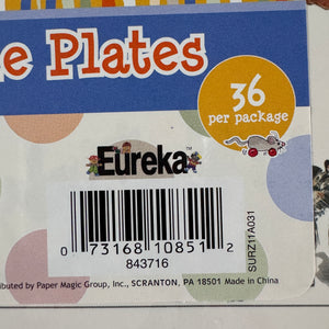 Placas con nombre de estudiantes de 36 CT con gatos y perros Wags &amp; Whiskers de Suzy's Zoo de 2004 Producto para el aula de maestros