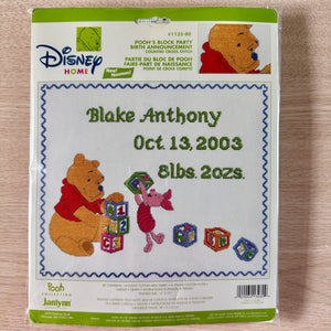 Kit de punto de cruz contado o instrucciones de patrón en PDF de Disney Winnie The Pooh Block Party con Piglet Registro de recuerdo de anuncio de nacimiento de bebé Muestra de 15" x 13" 1132-80