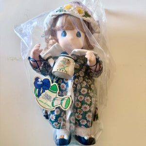 Vintage 1995 New Precious Moments Daisy Girl April Doll 12" Limited Edition Collectible Garden of Friends #1428