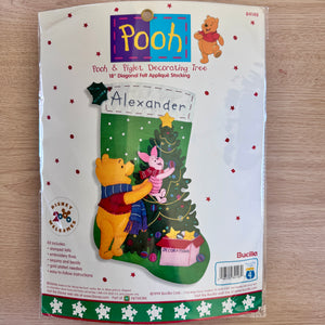 Kit de medias de fieltro de 18" para decorar el árbol de Navidad con Winnie The Pooh y Piglet de Disney, con lentejuelas, cuentas y bordados, manualidad vintage personalizada y poco común