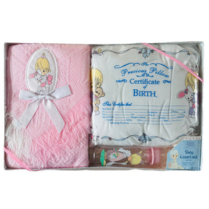 Conjunto de regalo vintage de tres piezas en caja de color rosa Precious Moments: manta para bebé con forma de chal, almohada de recuerdo del nacimiento y biberón de Luv n'Care 2002