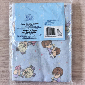 Manta de franela para recibir a los bebés con ositos de Precious Moments, 30" x 30"