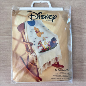 Kit de point de croix compté ou modèle PDF avec instructions de motif de couverture de lit pour bébé ou tout-petit, motif Winnie l'ourson avec ballon flottant et amis, souvenir vintage et nouveau