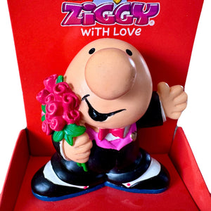 Vintage Ziggy I LOVE YOU A BUNCH! Valentine Figurine By Russ 2005 Heart of Gold