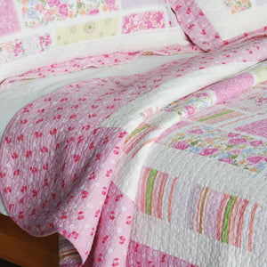 Floral Pink Rose Print Girl Bedding Full/Queen Quilt Set - Detail