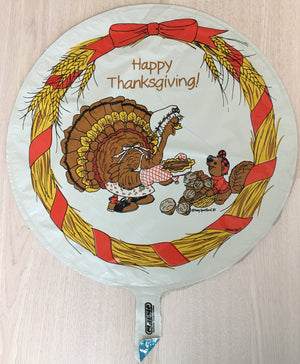 Suzy's Zoo Turkey & Squirrel Thanksgiving Sharing 18" Party Balloon