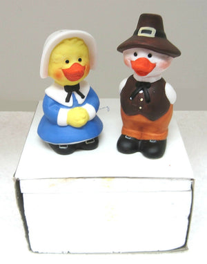 Suzy's Zoo Vintage Thanksgiving Salt & Pepper Shakers 2-Piece Collectible Figurine Set