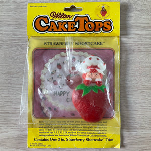 NIP Vintage Classic Strawberry Shortcake Cake Topper Wilton CakeTops 3" Plastic Trim Decor 1983 Collectible