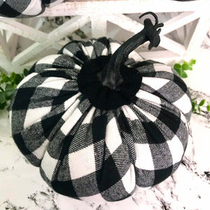 Conjunto de 3 piezas de tela a cuadros con calabazas de peluche y decoración otoñal, estampado de cuadros vichy en blanco y negro